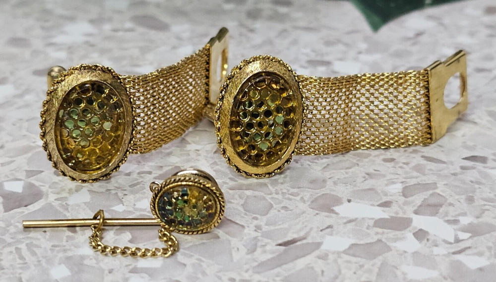 Classy Mid Century Vintage Cuff Link & Tie Pin Textured Honeycombs